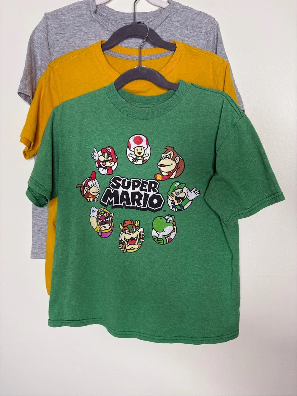 Boys bundle of 4 short sleeve t-shirts M 8